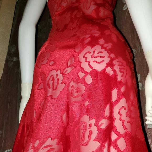 Vintage-❤ Gorgous Red Silky Negligee by VS❤ - Picture 8 of 11